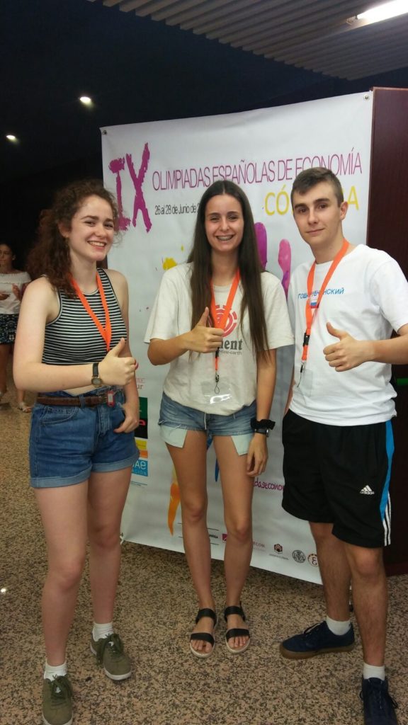 IX olimpiada Española de Economía. Córdoba.