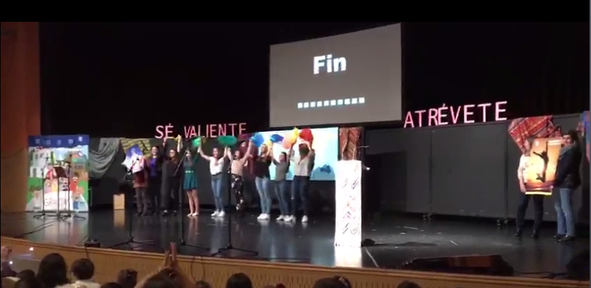 Coro del bachillerato. Festival de la canción LLamada Misionera 2018.